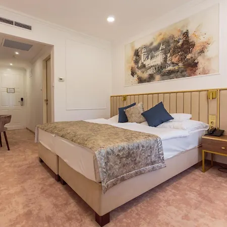 Hunguest Palota 4*