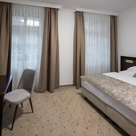 Palota 4*