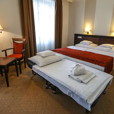 Palota 4*