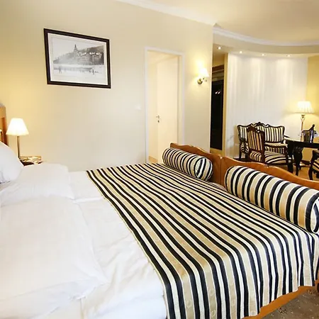 Palota 4*