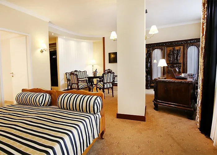 Palota Отель Лиллафюред